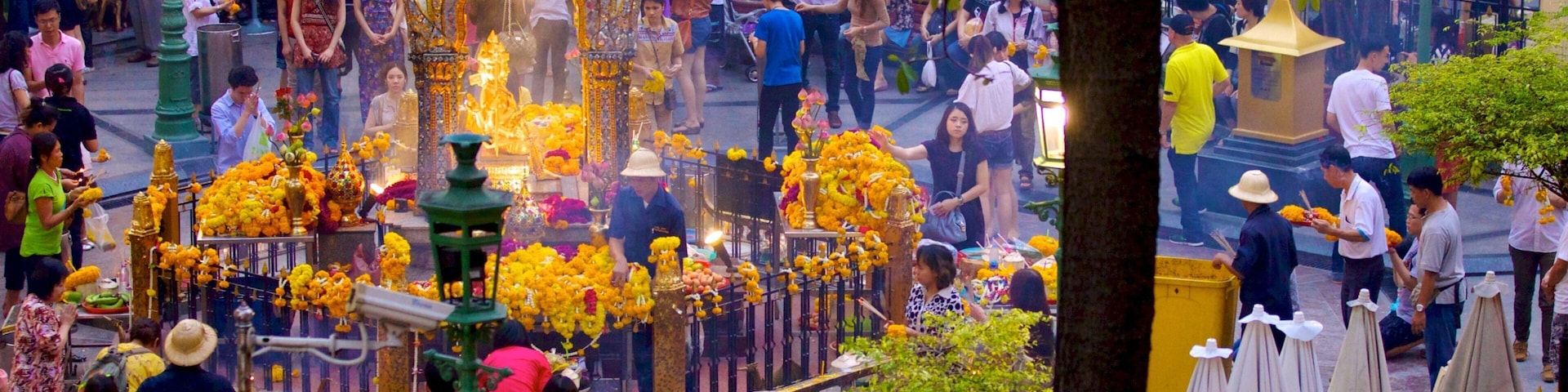 Erawan Shrine which includes religious aspects, a square or plaza and a city