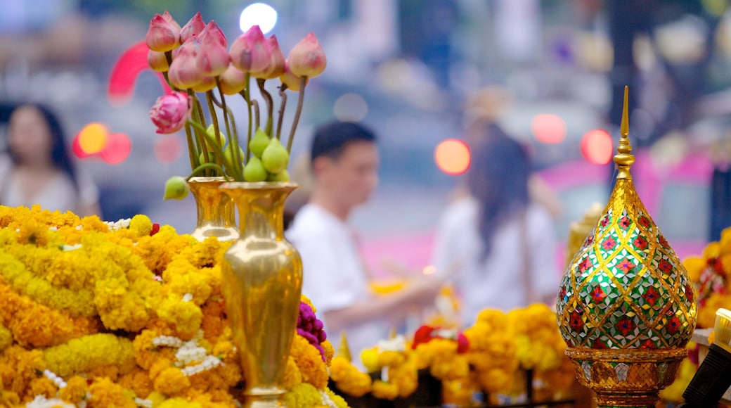 Santuario di Erawan caratteristiche di fiori