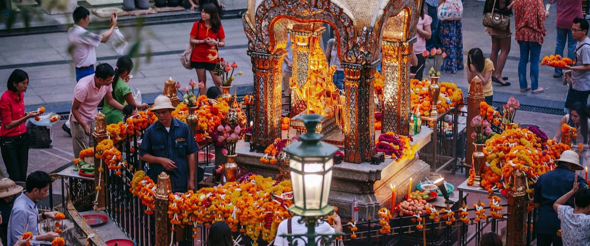 Erawan Shrine which includes a temple or place of worship