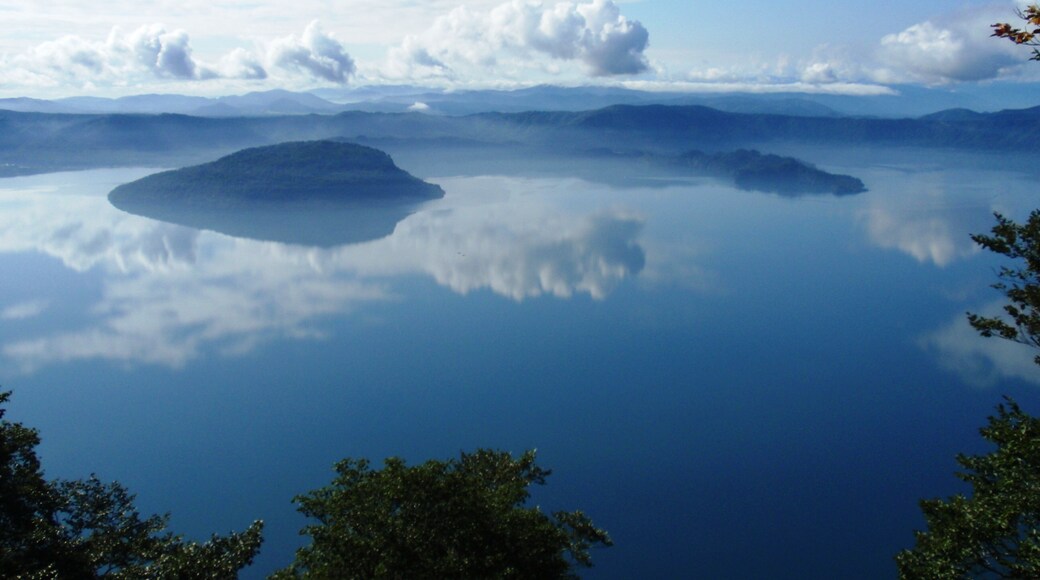 御鼻部展望台より十和田湖