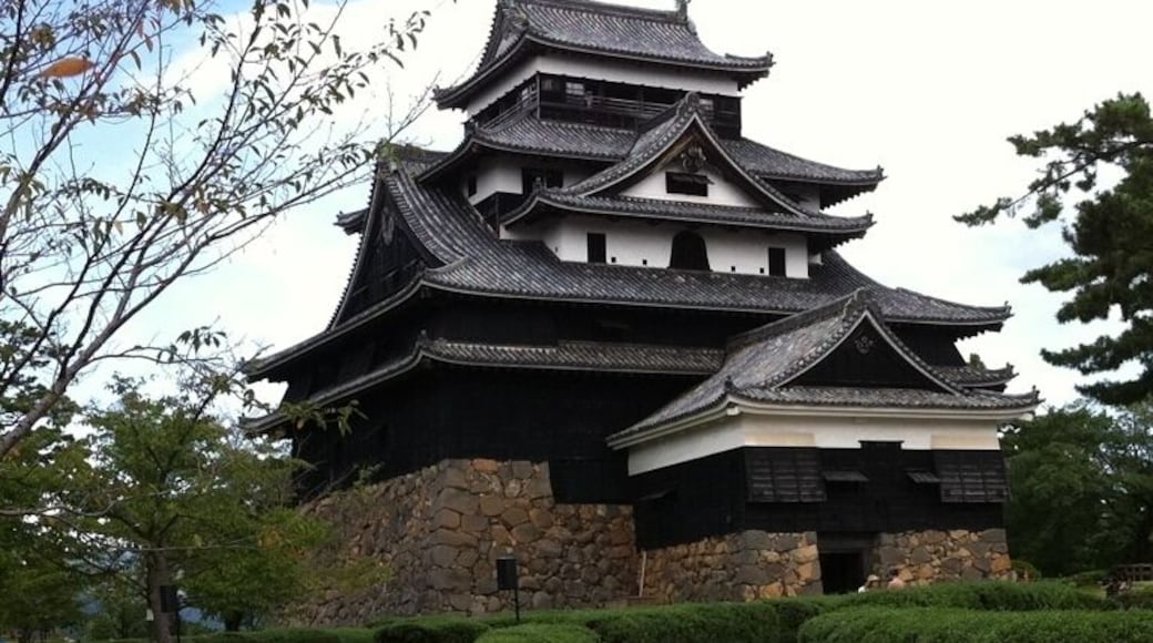 Matsue Castle Originally build in1611 by Horio's. Later governed by Matsudaira's in 17-19th centuries. #architecture