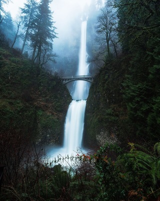 Multnomah Falls is always worth a stop when visiting the Columbia River Gorge.
It is accessible from both directions on the highway and is just a short walk up to the falls.
For an extra less than half mile walk you can get up to the bridge.