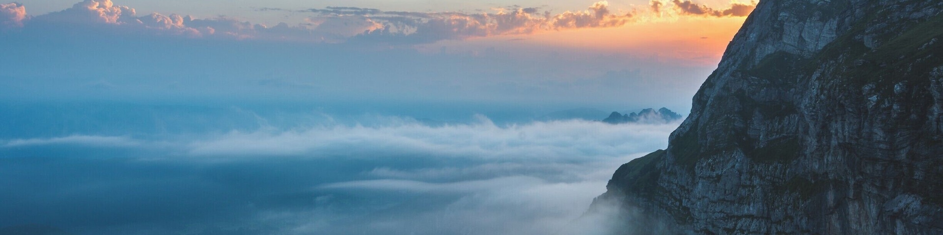 Early morning sunrise in the Alps, what could you wish more.
#BVStrove