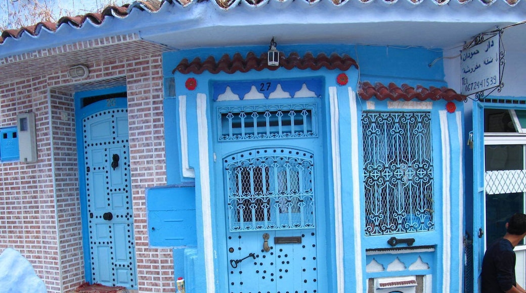 Totally worthy the visit to this enchanting village! I loved the particular doors, all in blue!