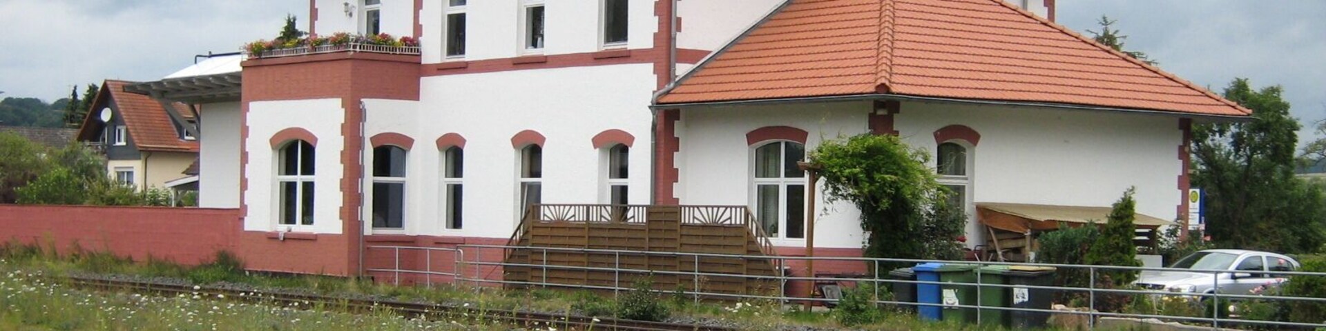 Ehemaliges Empfangsgebäude des Bahnhofs Sarnau (Hessen)