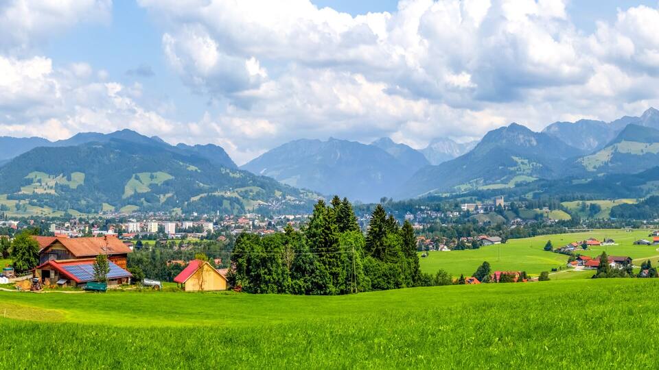 Ausblick über die Alpen bei Sonthofen und Oberstdorf, Bayern, Deutschland
