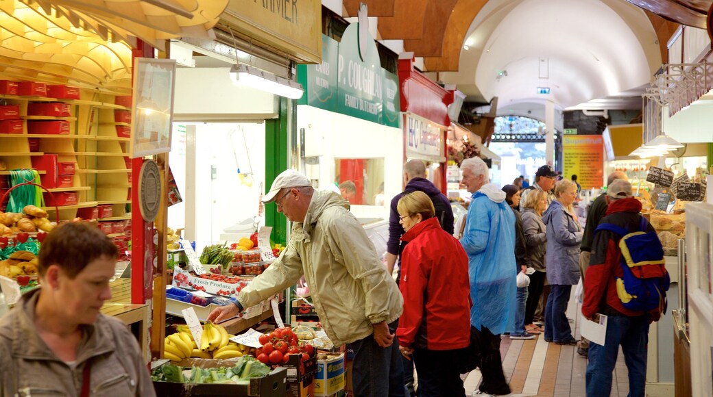 English Market ofreciendo mercados, vistas de interior y comida