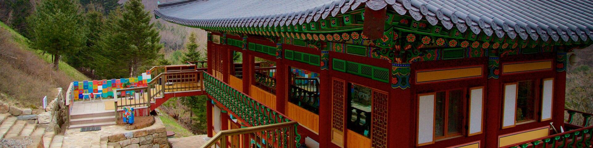 Pyeongchang mostrando nebbia e foschia e oggetti d\'epoca