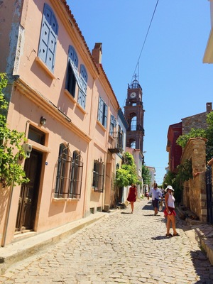 Bozcaada is a typical aegean island where you can see greek traces. There is an old church which also you can see in the picture. Houses at these narrow streets are so nice with colorful flowers in their balconies. Restaurants, shops are also very pleasing. The island is famous by its wines and you can find many home made jams that are sold by the peasants at the streets. One should spend a night and dine at the island because the ambiance at night is beautiful.The clear blue water is very cold, coves are more preferrable.Bozcaada is a quick and easy getaway from big cities( like istanbul) which overwhelm at summertimes.