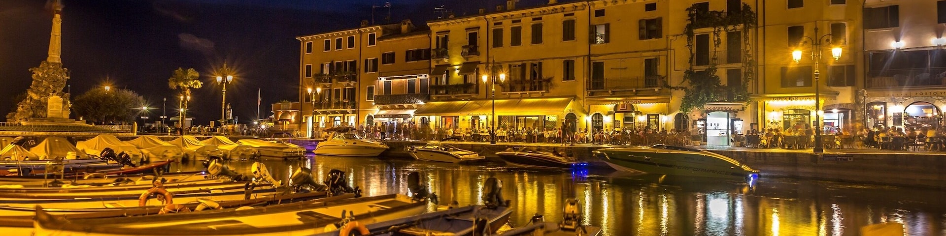 Port of Lazise
JUST FOLLOW THE PIN TO GET THERE 📌
⬇️⬇️ Make my day and follow me also at: ⬇️⬇️
https://www.instagram.com/denniskuh1896/
https://www.facebook.com/dennisdondersphotography/
https://500px.com/dennisdonders
www.flickr.com/photos/denniskuh1896
