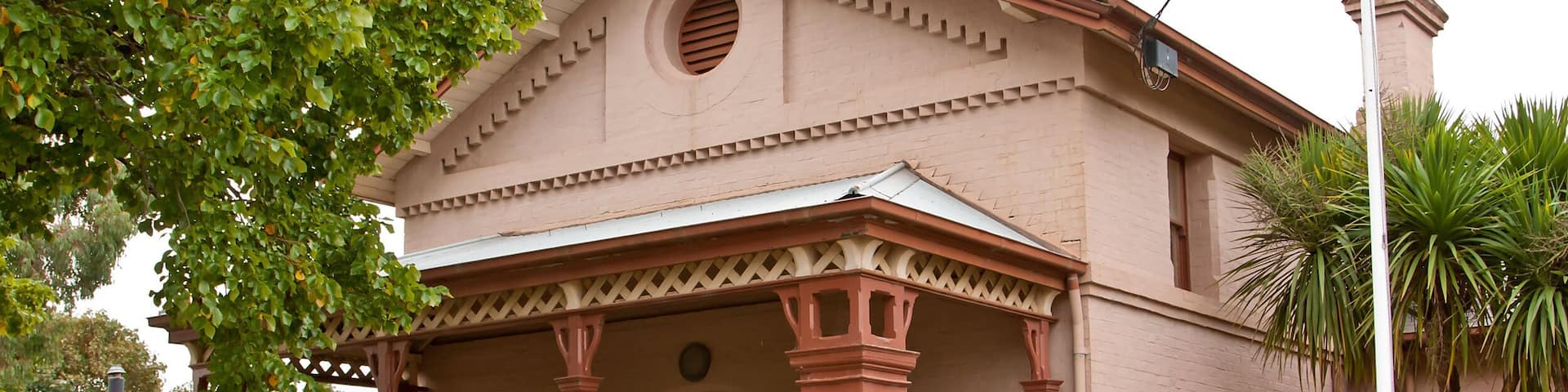 Historic court house (built 1870) in Woodend, Victoria, Australia.