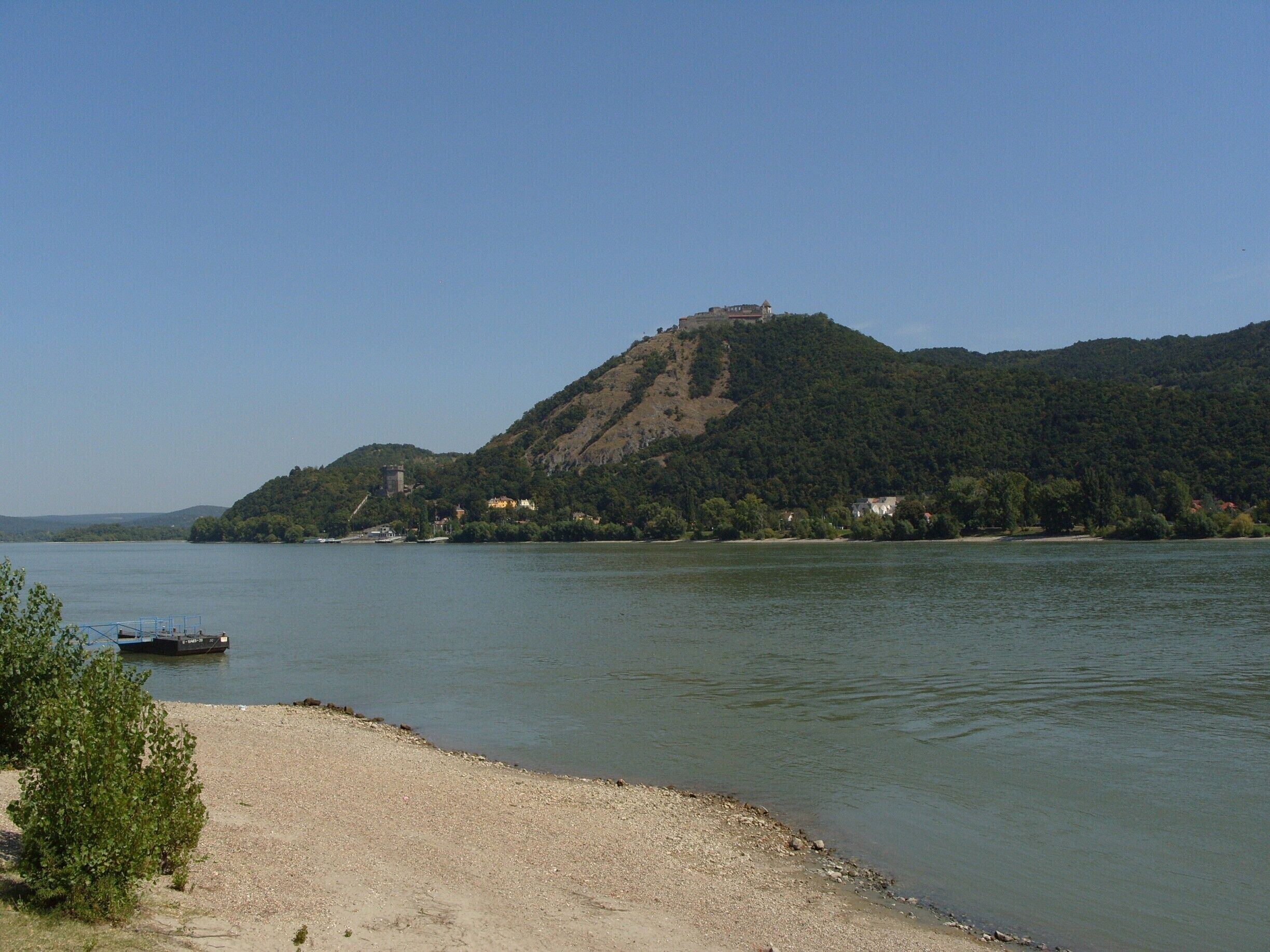 Visegrád is a small town situated on the Danube Bend (opposite Nagymaros) around 1 hour north of Budapest.

The castle towers over the town, and offers spectacular views of the Danube.