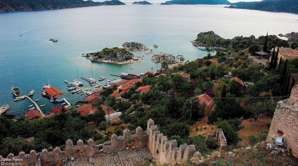 One of the most important travel philosophies to live by...always find the highest point if you're in search of the best view/that perfect shot. If that involves exploring a ancient fortress/castle than even better.
www.wheremypassportgoes.com
www.facebook.com/wheremypassportgoes