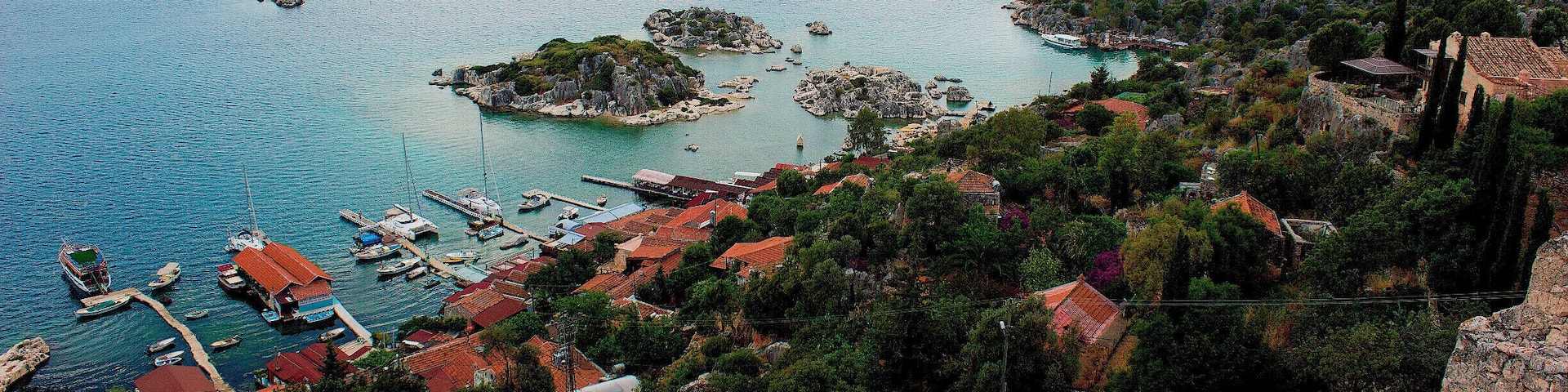 One of the most important travel philosophies to live by...always find the highest point if you're in search of the best view/that perfect shot. If that involves exploring a ancient fortress/castle than even better.
www.wheremypassportgoes.com
www.facebook.com/wheremypassportgoes