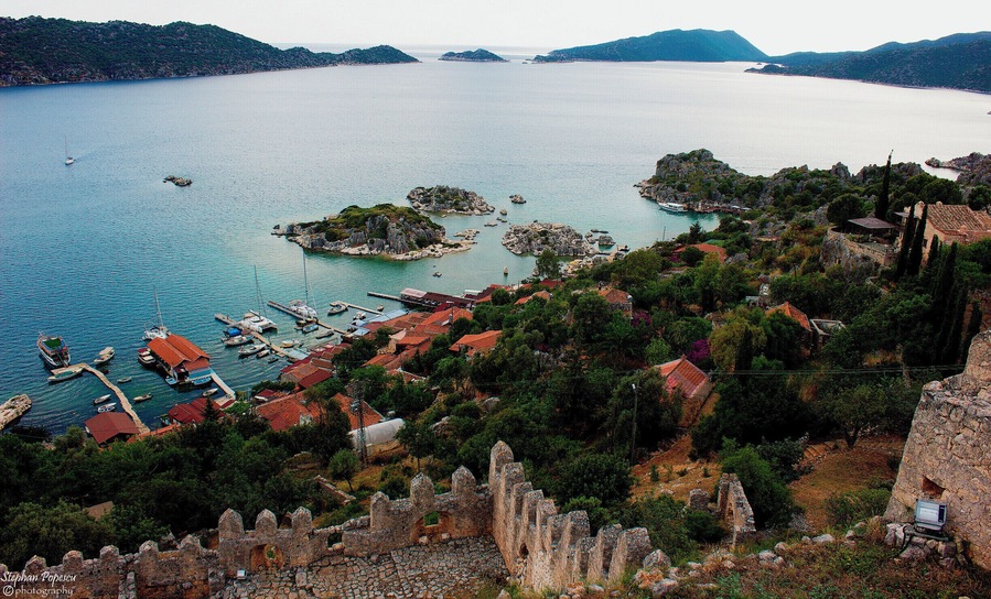 One of the most important travel philosophies to live by...always find the highest point if you're in search of the best view/that perfect shot. If that involves exploring a ancient fortress/castle than even better.
www.wheremypassportgoes.com
www.facebook.com/wheremypassportgoes