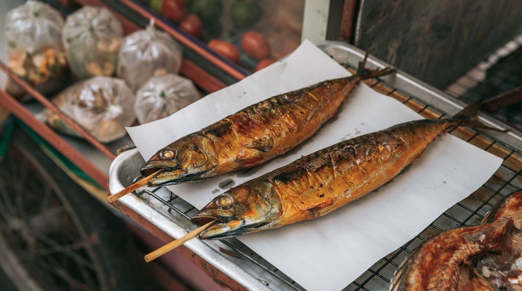 Bangla Road showing food and markets