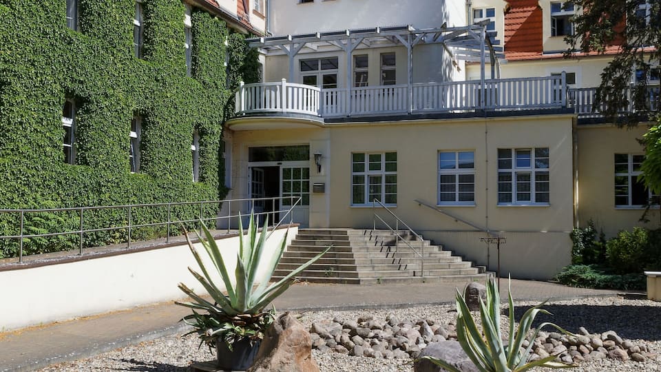 Bad Wilsnack-Kurmittelhaus in der Badstraße