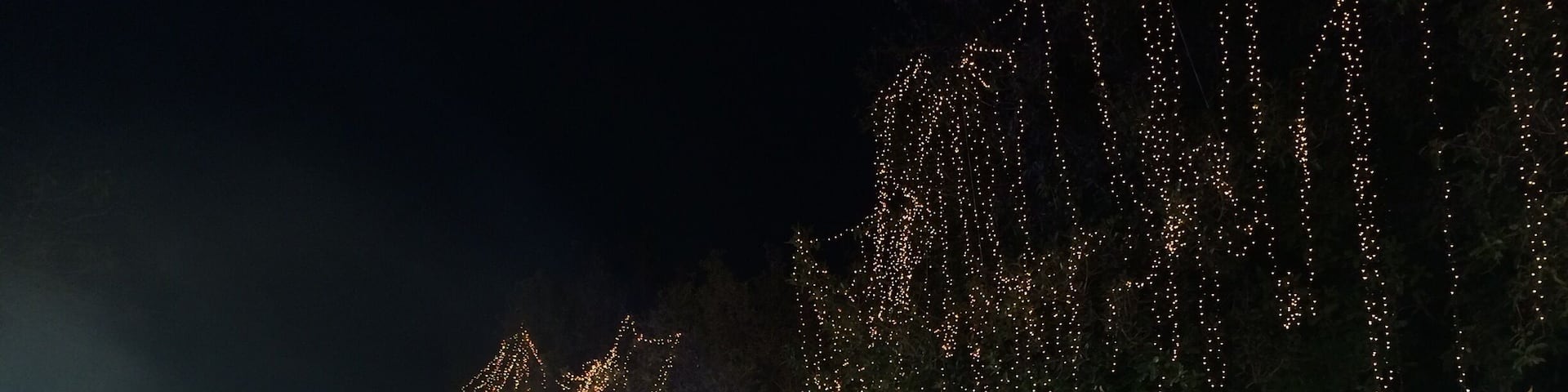 A wonderland of lights, sausages, sizzling pad thai, the need to quench thirst, sticky skin, tingling insect repellent, heaps of Thai folk marching in masses, strange opulence, ridiculously ornate costumes, funny pants with theatrical and musical performances at every turn marked our arrival to Thailand. A 14 hr flight, 45 min metro, 3 hr train ride was no big thing compared to the King Narai the Great festival in Lopburi.