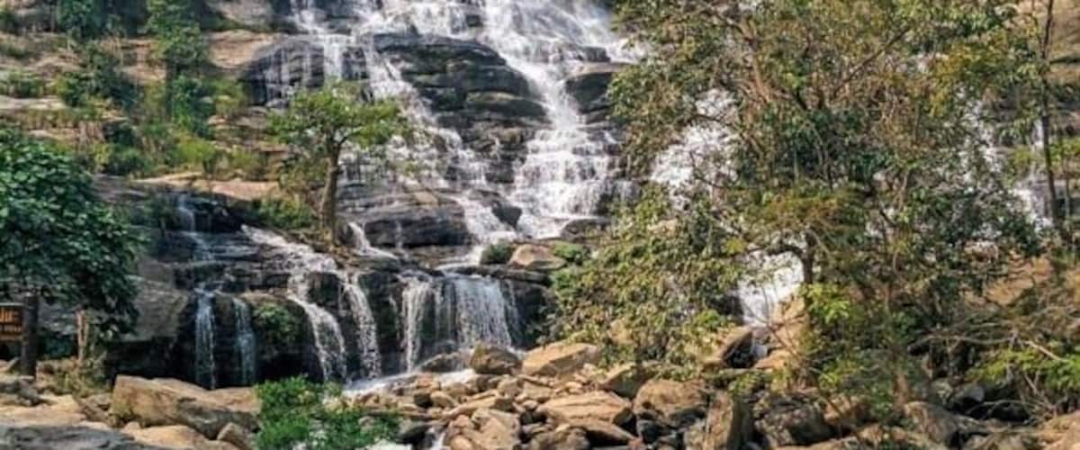 This is a seven-tier waterfall within the Doi Inthanon National Park. Located about 80 southwest of the city of Chiang Mai. Swimming is only possible in the very lower, calmer waters, but the view is spectacular and the air fresh and cool.