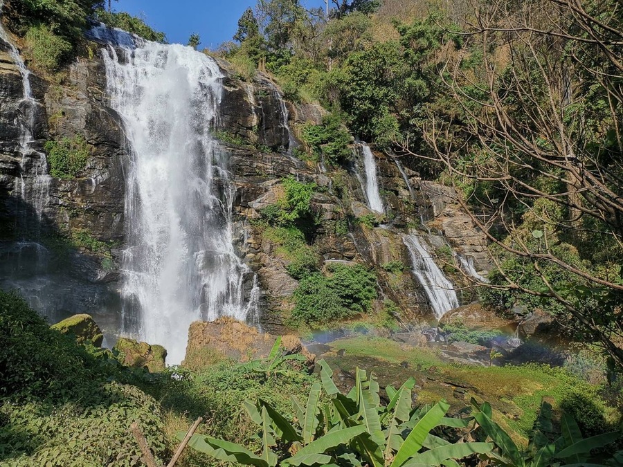 Wachirathan Waterfall in Chiang Mai. When water splashes down, a beautiful stream of rainbow is seen :) Lovely.
#LifeAtExpedia