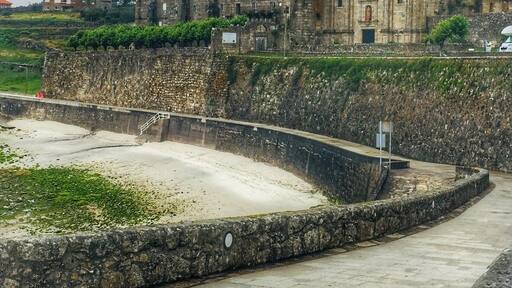 The Monastery of Santa Maria de Oia is right along the path of the Camino de Portugues. This place s a former Cistercian monastery founded in 1137. It is in Galacia Spain.
#hiking
