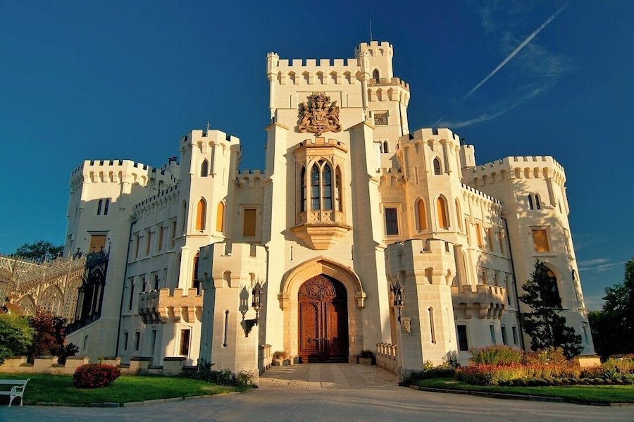 September 2007
Chateau Hluboká
This castle is considered as one of the most beautiful in Czech republic. Originally a gothic Royal  castle built in 13th century during reign of king Premysl Otakar II, rebuilt in rennaisance and baroque style until getting its current Neogothic appearance from 1841-71 after Windsor castle example. The Neogothic Chateau belonged to Counts of Schwarzenberg until 1947 when it was confiscated and nationalized. There is a nice big surrounding English park. The chateau is opened to public and counts as one of the most visited in our country.