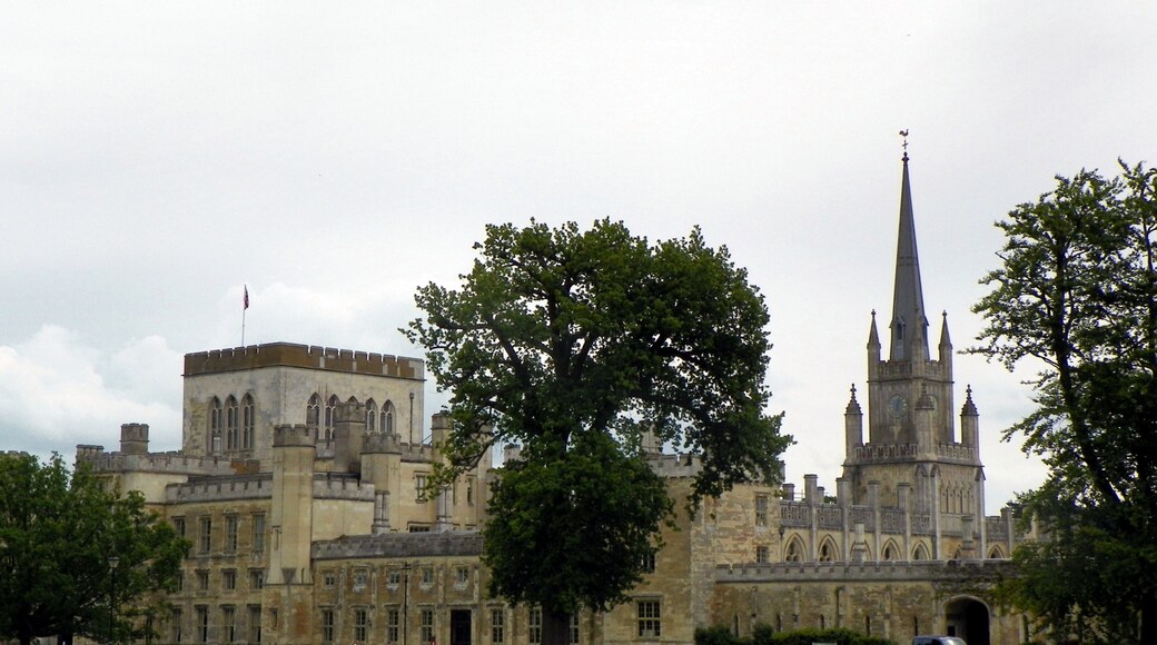 Ashridge House, which houses Ashridge Executive Education (formerly Ashridge Management College and Ashridge Business School), Little Gaddesden, Hertfordshire (<a href="http://www.britishlistedbuildings.co.uk/en-157703-ashridge-management-college-little-gadde" rel="nofollow">Grade I</a>). The building was originally a country house dating to 1808–25, when it was rebuilt in the Gothic style on the site of a monastery of 1283 that became a royal residence following the dissolution of the monasteries in 1539 and then a private house. It became It became Ashridge Business School in 1959 (see <a href="https://www.ashridge.org.uk/about-us/ashridge-house/history-and-heritage/" rel="nofollow">history</a>. GOC Hertfordshire's walk on 11 June 2016, in and around Berkhamstead, Nettleden, Frithsden and the Ashridge Estate in Hertfordshire. Martin T led this 9.7-mile walk, attended by 14 people. You can view my <a href="https://www.flickr.com/photos/anemoneprojectors/albums/72157671172046396">other photos of this event</a>, read the <a href="http://www.goc.org.uk/groups/reports/hertfordshire/11-june-2016--golden-berkhamsted" rel="nofollow">original event report</a>, find out more about the <a href="www.goc.org.uk" rel="nofollow">Gay Outdoor Club</a> or see <a href="https://www.flickr.com/photos/anemoneprojectors/collections/">my collections</a>.