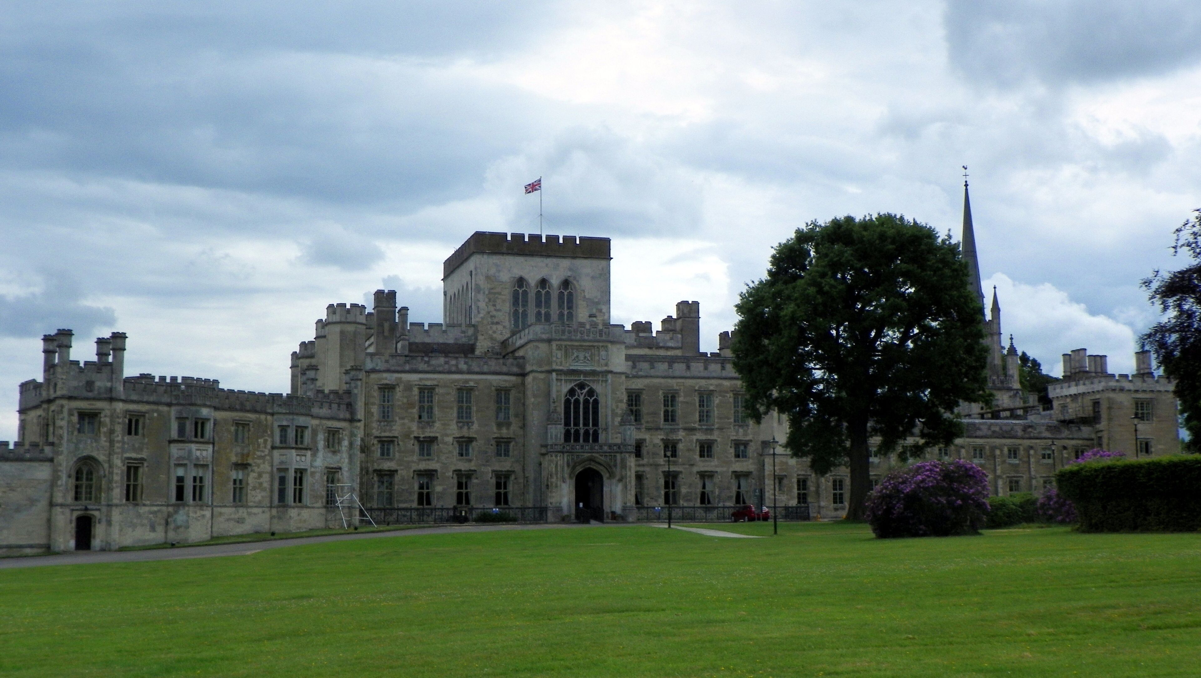 Ashridge House, which houses Ashridge Executive Education (formerly Ashridge Management College and Ashridge Business School), Little Gaddesden, Hertfordshire (<a href="http://www.britishlistedbuildings.co.uk/en-157703-ashridge-management-college-little-gadde" rel="nofollow">Grade I</a>). The building was originally a country house dating to 1808–25, when it was rebuilt in the Gothic style on the site of a monastery of 1283 that became a royal residence following the dissolution of the monasteries in 1539 and then a private house. It became It became Ashridge Business School in 1959 (see <a href="https://www.ashridge.org.uk/about-us/ashridge-house/history-and-heritage/" rel="nofollow">history</a>. GOC Hertfordshire's walk on 11 June 2016, in and around Berkhamstead, Nettleden, Frithsden and the Ashridge Estate in Hertfordshire. Martin T led this 9.7-mile walk, attended by 14 people. You can view my <a href="https://www.flickr.com/photos/anemoneprojectors/albums/72157671172046396">other photos of this event</a>, read the <a href="http://www.goc.org.uk/groups/reports/hertfordshire/11-june-2016--golden-berkhamsted" rel="nofollow">original event report</a>, find out more about the <a href="www.goc.org.uk" rel="nofollow">Gay Outdoor Club</a> or see <a href="https://www.flickr.com/photos/anemoneprojectors/collections/">my collections</a>.