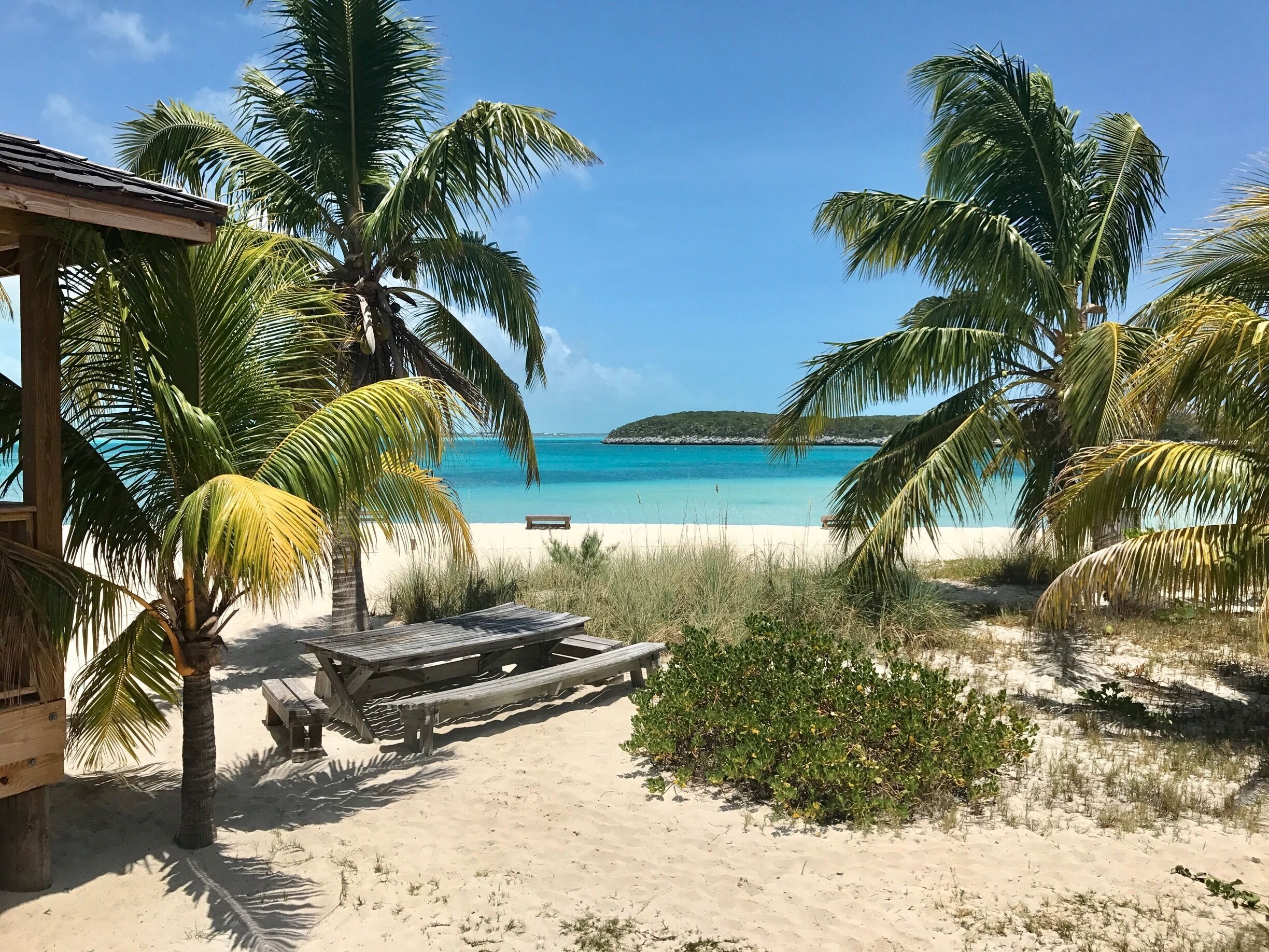This is the view from the Chat and Chill on Stocking Island 🌴 
They fire up the grill at lunchtime! Icy cold beverages too ! 
#Exuma #Bahamas #ChatandChill #StockingIsland #beachbound 