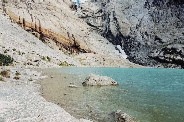 Amazing view of the glacier with many waterfalls around, one near the path (beware you'll get wet), simply breathtaking.