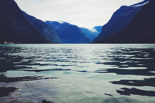 Where the mountains have a date