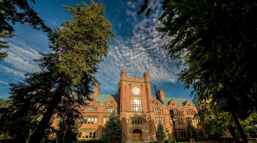 Idaho university brick admin building