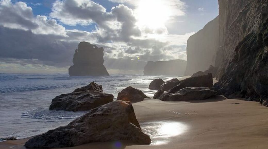 The Twelve Apostles in Victoria, Australia are several limestone stacks that are off the shore of Port Campbell National Park on the Great Ocean Road. The stacks were formed when the soft limestone cliffs were eroded by wind, rain and waves to form caves which became arches and finally the stacks that are up to 45 metres high.
#AquaTrove