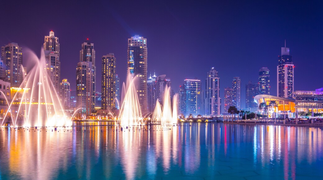The Burj Khalifa lake with dancing fountain of Dubai, UAE