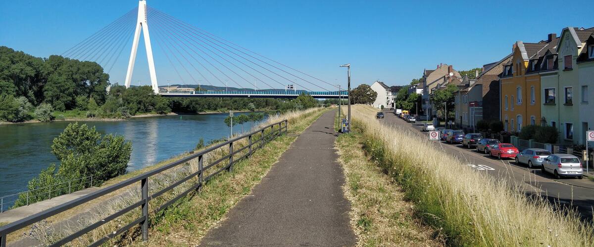 Hochwasserschutzdeich Neuwied, Raiffeisenbrücke