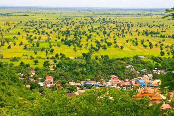 Phonm Sampeau mountains see BATTAMBANG, CAMBODIA, Shutterstock ID 132341528, Purchase Order: SP-1996, Order Number: SP-1996 Go Guides, Client/Licensee: Hotels.com, Other: Supattra Laoreiam