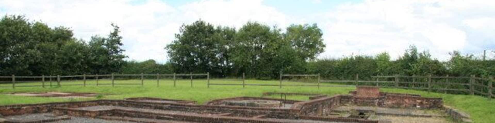 Site of the Swannington Incline winding engine. The Swannington Incline was the work of Robert Stephenson and was cable worked by a stationary engine at the top - an 1833 horizontal single cylinder engine. This is now preserved at the National Railway Museum but there are alleged plans to rebuild its house and reinstall it here. The incline was latterly used in the reverse direction to supply coal to the Calcutta pit engine.