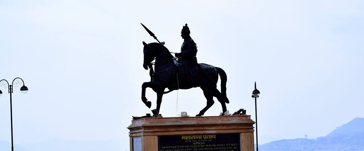Statue of the legendary Maharana Pratap of Mewar overlooking Ana Sagar Lake.