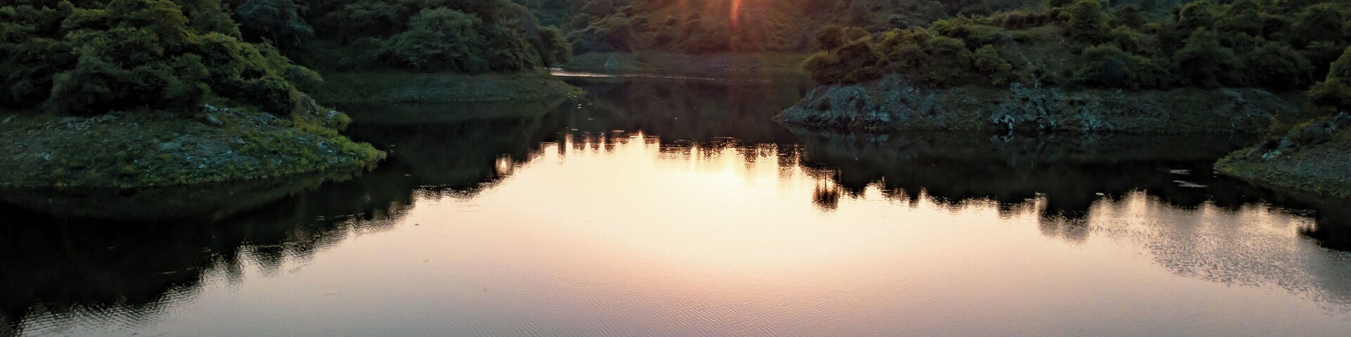 Explore the hidden treasures of the mystic river. Explore the very iconic river of Ranakpur as you embark upon the tour passing by the wilderness trails witnessing the varied flora & fauna. This tour by Ranakpur Adventures is a retreat for wildlife lovers.