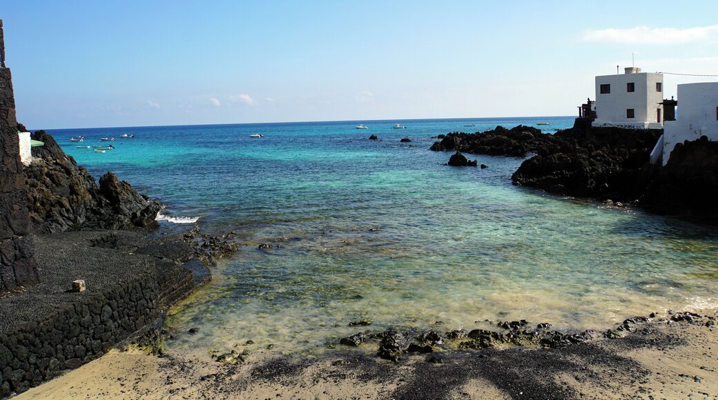 The village of Arrieta – small traditional fishing village in the north of Lanzarote with just 400 inhabitants – a must-see and a go-to place to taste local fish and sea food caught fresh each day #LifeAtExpedia #SeasideDiscoveries