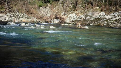 The little abyss of Le Moulasses during high winter waters.