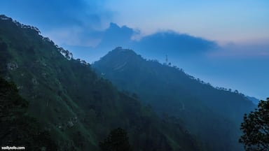 The obsession with mountains is nowhere near the end…..
#mountains #skyline #evenings #clouds #Nature #travel #sassilysolo #travellingwithfriends #canonshots