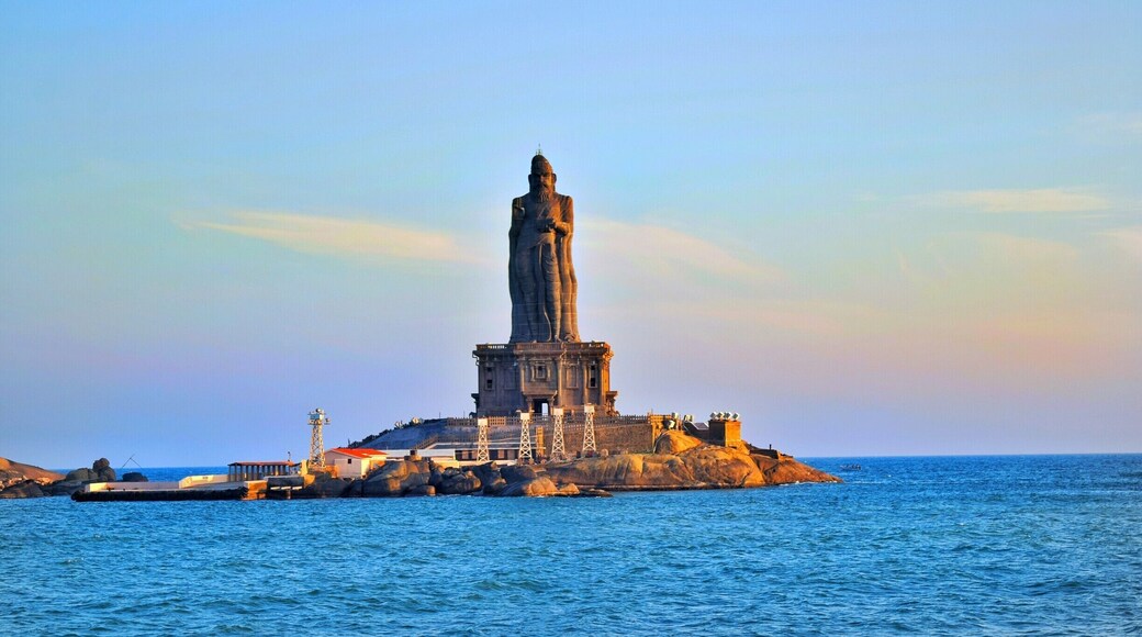 One with the south most part of india.
Sunset at Kanyakumari.
#bruisedpassports