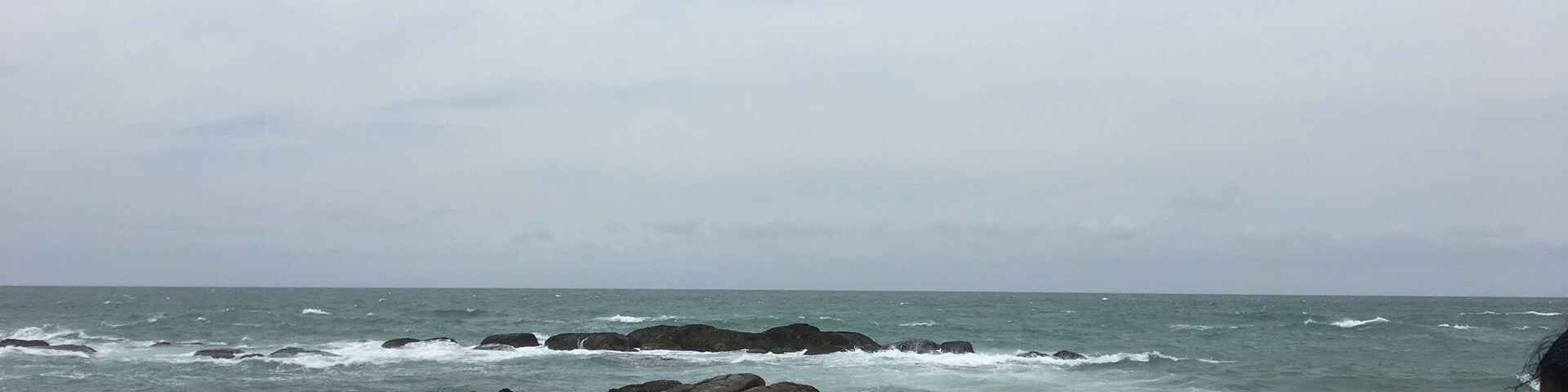 After worshiping in Kanyakumari temple we came here which is just at the back. Where people were enjoying.