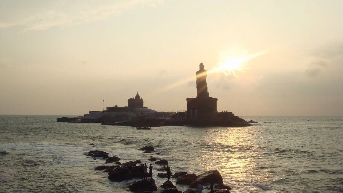 Sunrise Point , Kanyakumari Beach -
Kanyakumari is the southernmost tip of the Indian subcontinent. One can sight beautiful sunrises anywhere in Kanyakumari, but, this place is quite special. The sun rises between the Vivekananda Rock Memorial and Thiruvalluvar statue.
#goldenhour #InStone #waterlust #BestOf5
#BeachTips
#StunningStructures