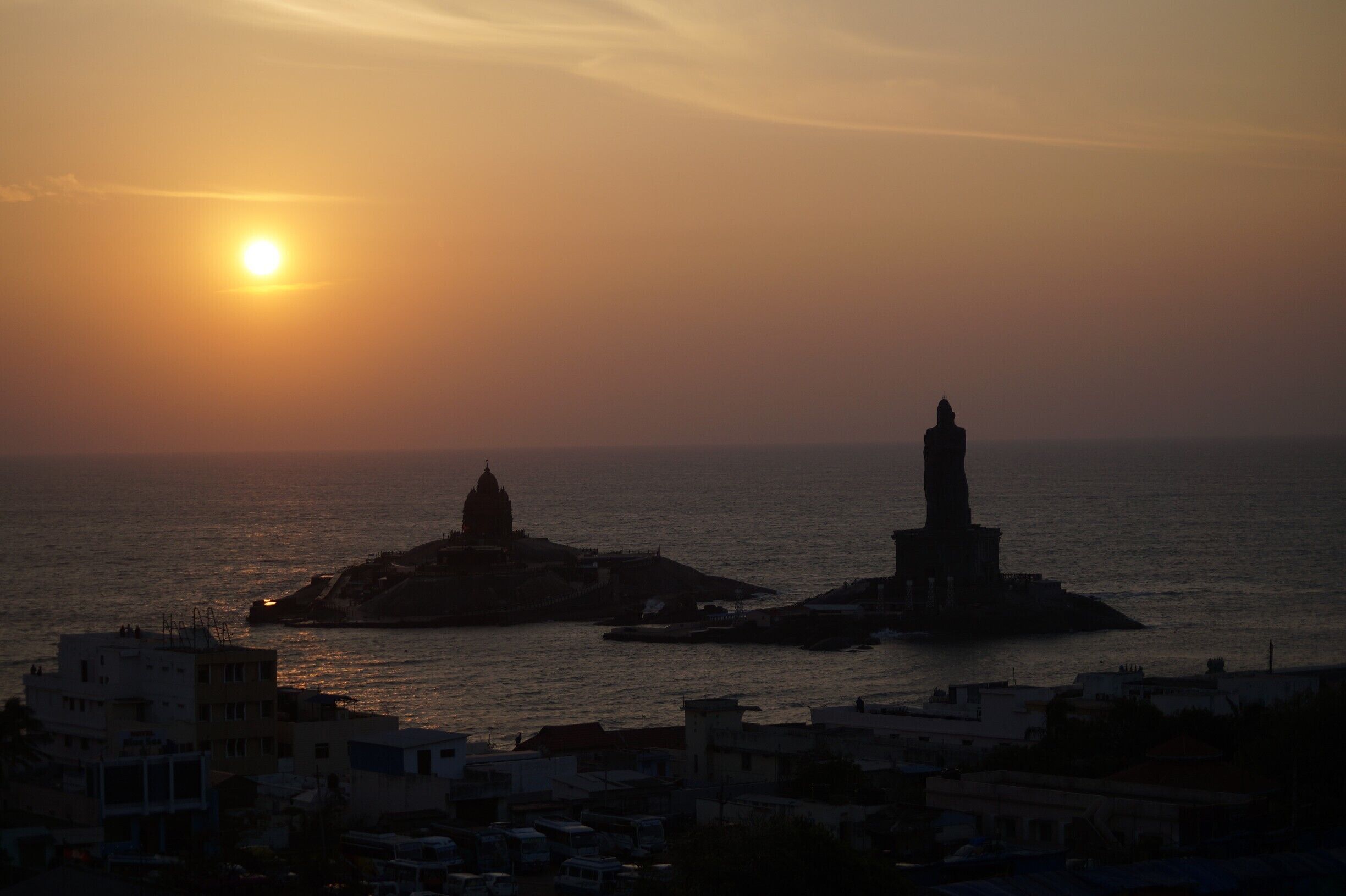 Morning Sunrise of of Vivekandar Rock and Tiruvalluvar Statue. 
