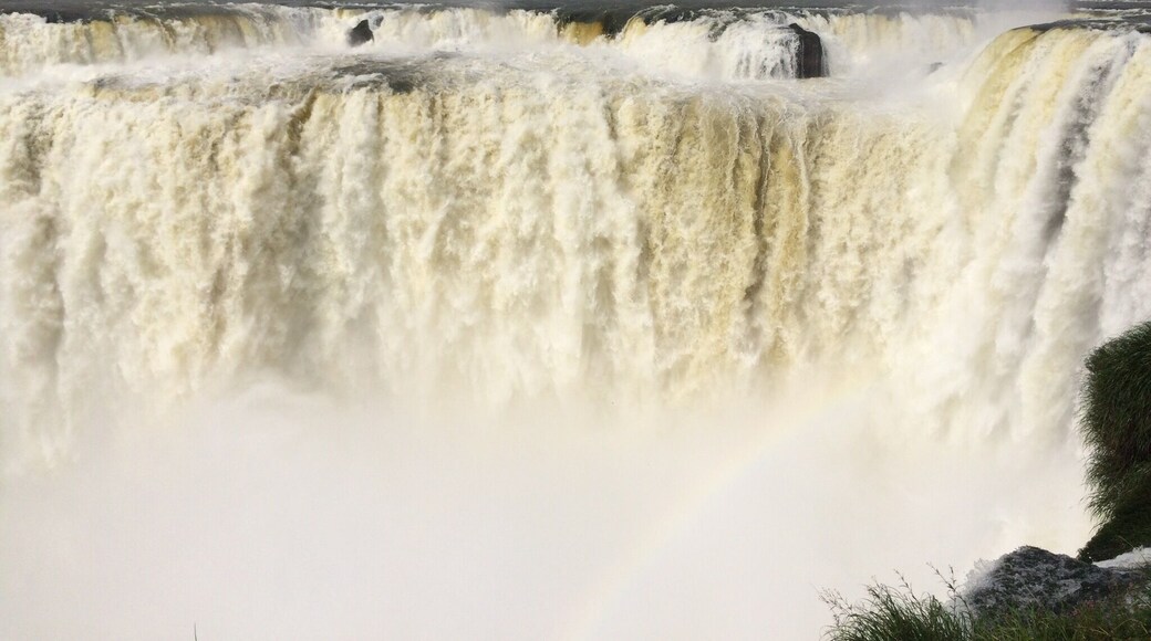 Devil’s throat at Iguazu Falls
- April 2016