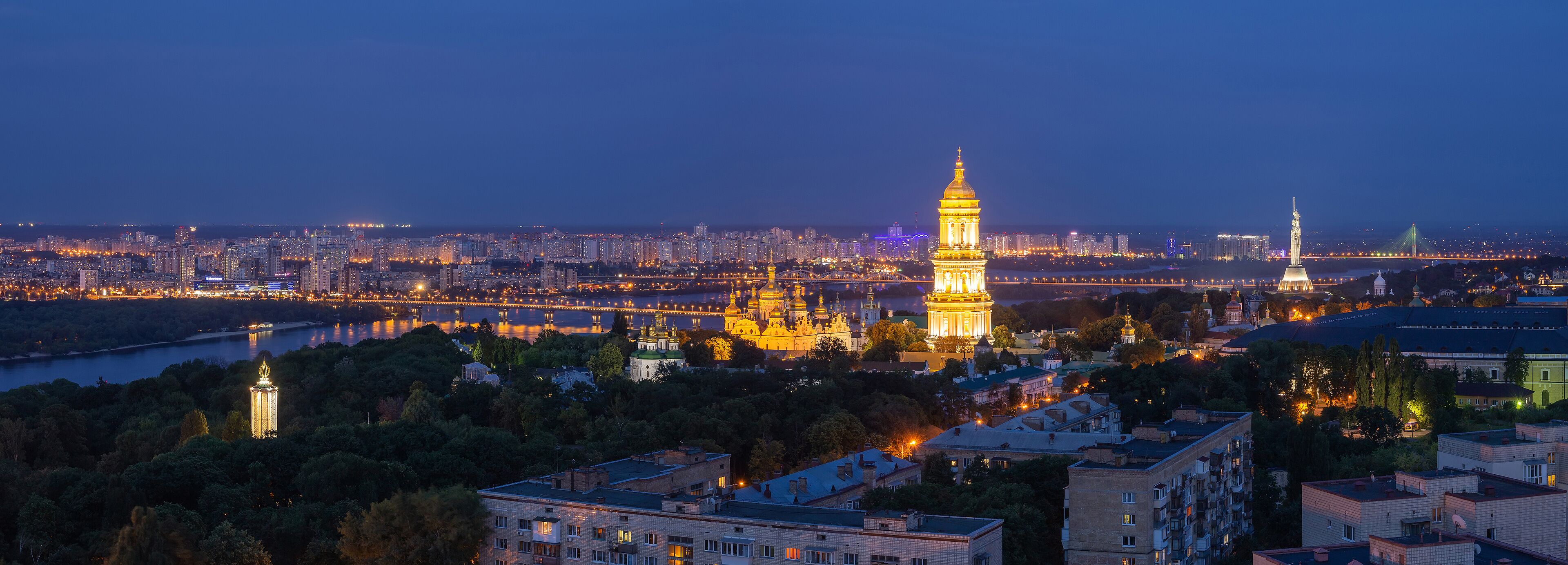 The Kyiv Pechersk Lavra is one of the best known and most popular of the capital s sights