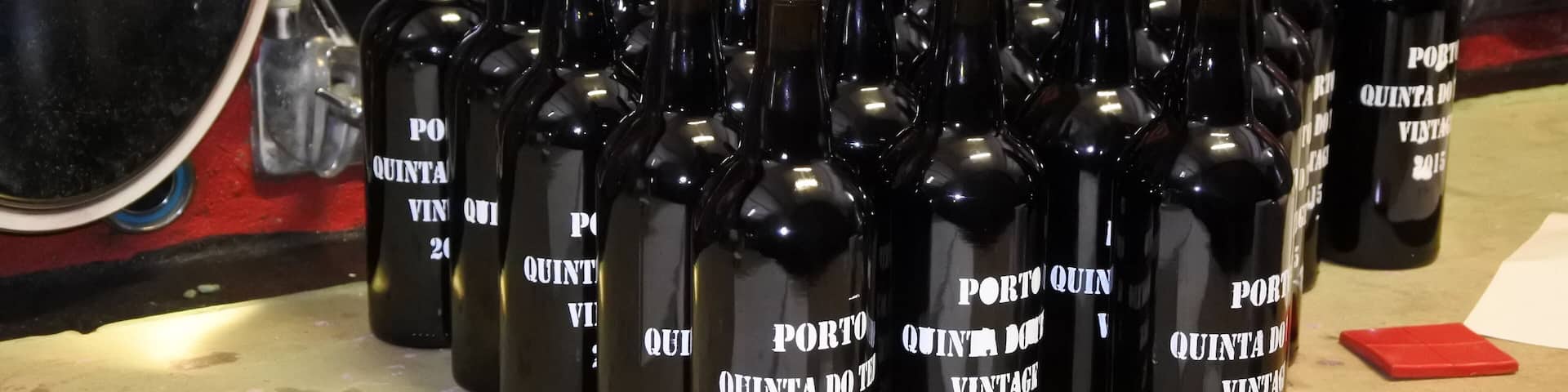 One of my favorite spots in the Douro Valley, The Quinta do Tedo.
I highly recommend to visit it, when you are around!
#winery #douro #wine #portugal