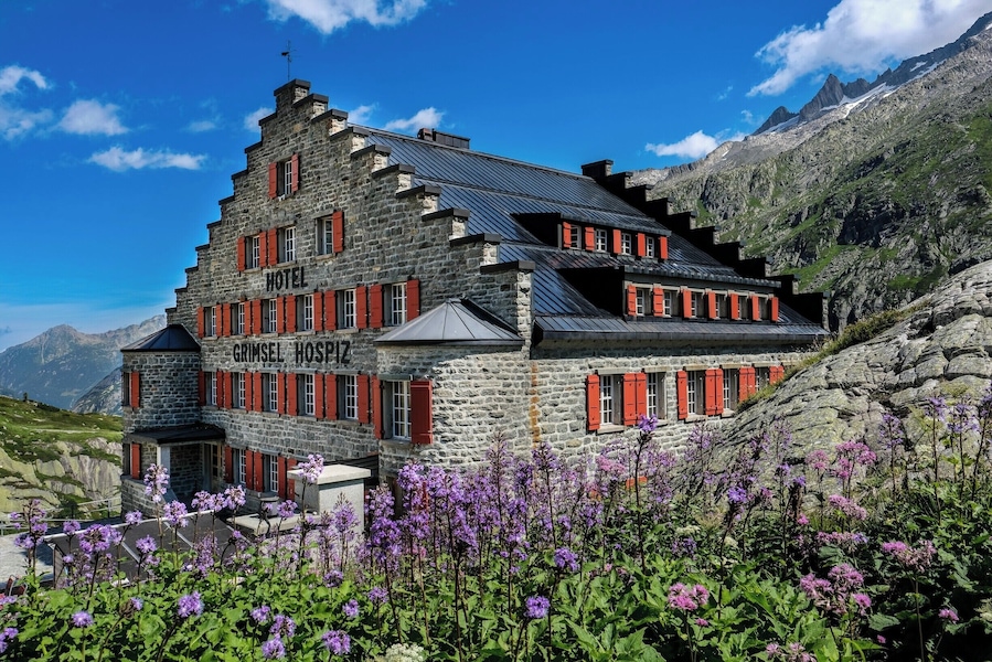 Great roadtrip up the Grimsel Pass